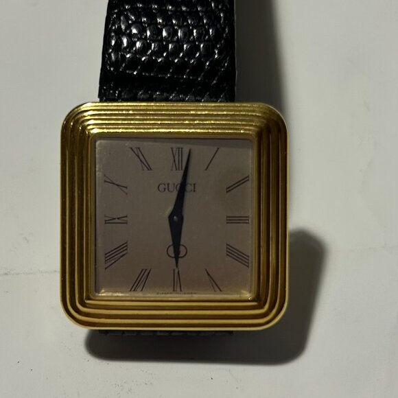 Womens Gucci Brown Gold-Plated Square Case 14 GG Buckle Leather Band Wristwatch - Picture 3 of 16